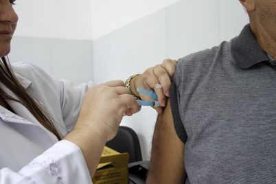 Vacina-contra-gripe-Miva_Filho.jpg