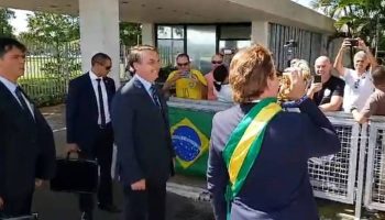 1_bolsonaro-16053441