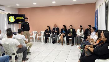 Aula na Penitenciária de Caruaru - foto Edvaldo Magalhães