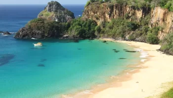 Baia-do-Sancho-Fernando-de-Noronha