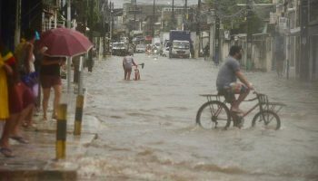 Chuva Recife - foto Rafael Furtado - FolhaPE