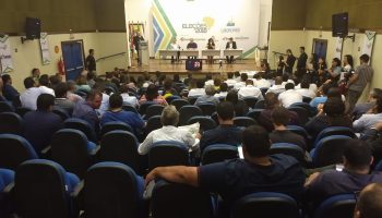 Candidatos debatem Pernambuco na Rádio Liberdade com democracia