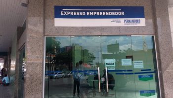 Expresso Empreendedor de Caruaru realiza mutirão para atender sulanqueiros vítimas de incêndio