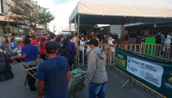 Feira da Sulanca 2 - foto Edvaldo Magalhães