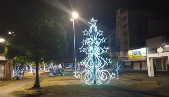 Pontos turísticos de Caruaru recebem decoração natalina