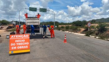 DER inicia serviços de manutenção em trecho de rodovia que dá acesso a Fazenda Nova