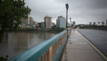 chuva no recife - foto Folha de PE