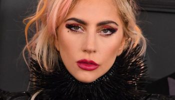 inspiration-coiffure-la-mise-en-beaute-de-lady-gaga-a-la-ceremonie-des-grammy-awards-2017